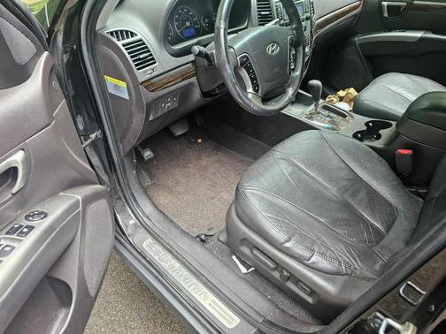 Phantom Black Metallic 2010 Hyundai SANTA FE Limited