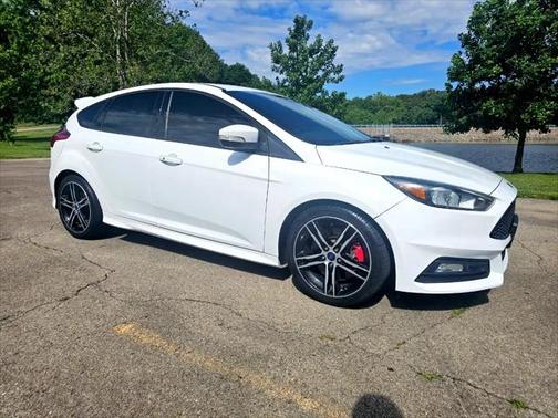 2017 Ford Focus ST ST
