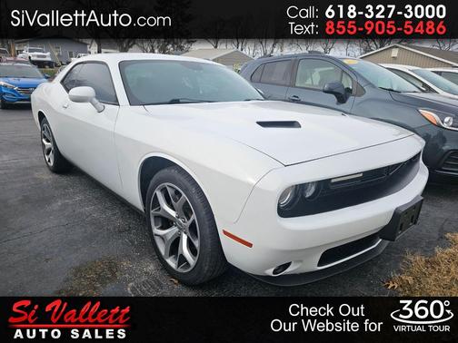 2015 Dodge Challenger SXT Plus