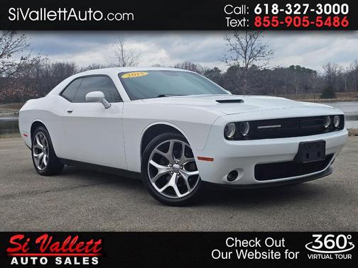 2015 Dodge Challenger SXT Plus