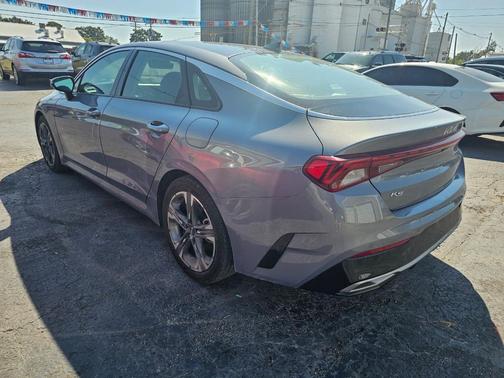2022 Kia K5 EX Auto FWD