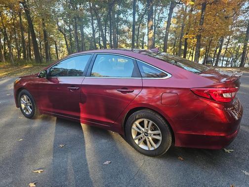 2016 Hyundai SONATA SE