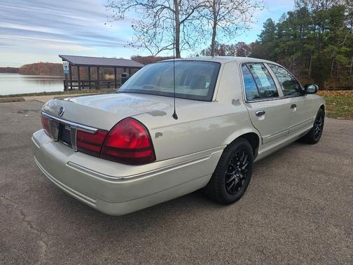 2005 Mercury Grand Marquis 4dr Sdn GS