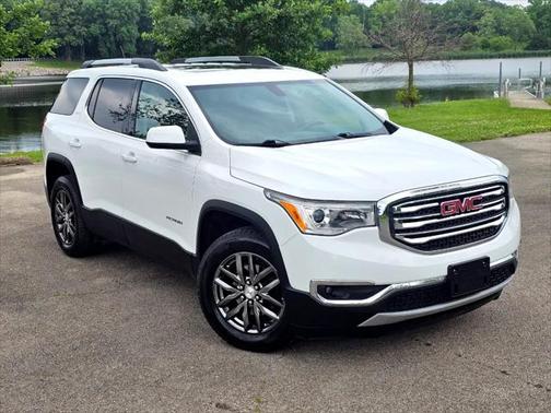 2017 GMC Acadia SLT-1