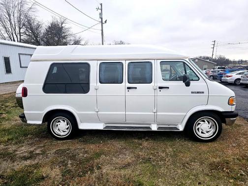 1994 Dodge Ram Van B250 109'' WB