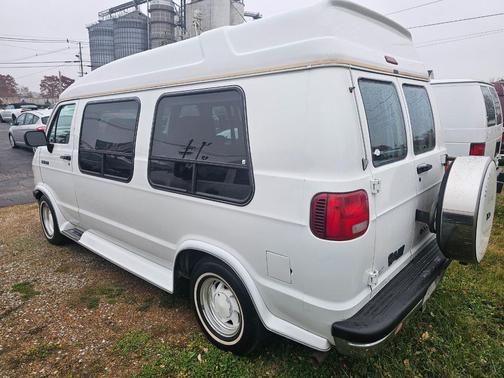 1994 Dodge Ram Van B250 109'' WB