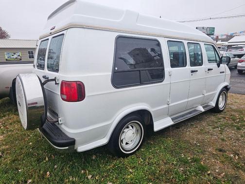 1994 Dodge Ram Van B250 109'' WB
