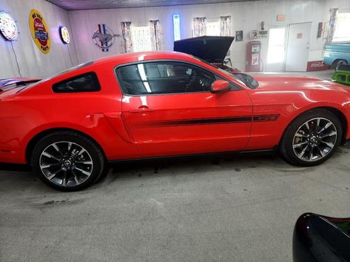 2012 Ford Mustang GT Premium