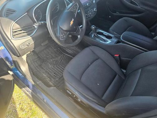 Blue 2019 Chevrolet Malibu LT