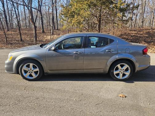 2013 Dodge Avenger 4dr Sdn SE