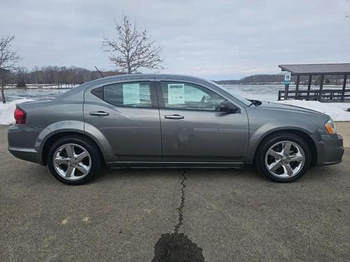 2013 Dodge Avenger 4dr Sdn SE