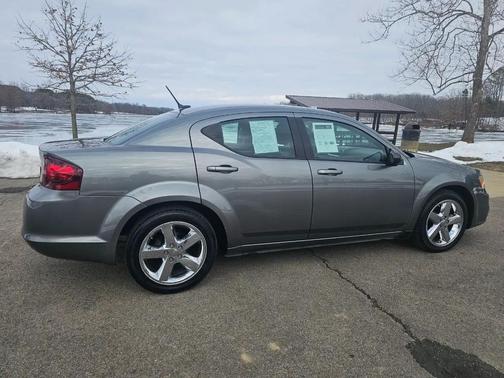 2013 Dodge Avenger 4dr Sdn SE