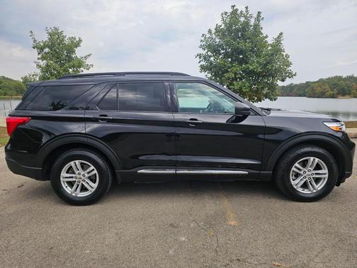 2021 Ford Explorer XLT 4WD