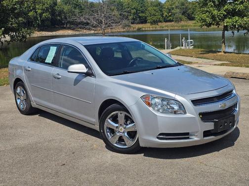 2011 Chevrolet Malibu 2LT