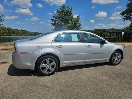 2011 Chevrolet Malibu 2LT