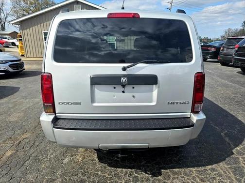 2011 Dodge Nitro 2WD 4dr Heat
