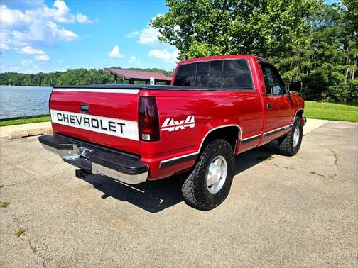 1992 Chevrolet 1500 Reg Cab 117.5'' WB 4WD