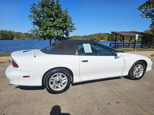 1995 Chevrolet Camaro Base