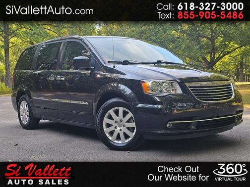 2016 Chrysler Town & Country Touring