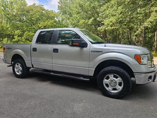 2010 Ford F-150 XLT SuperCrew