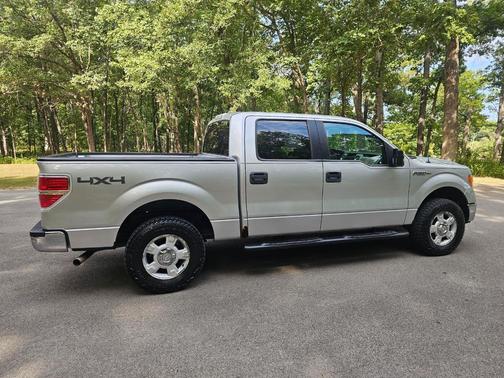 2010 Ford F-150 XLT SuperCrew