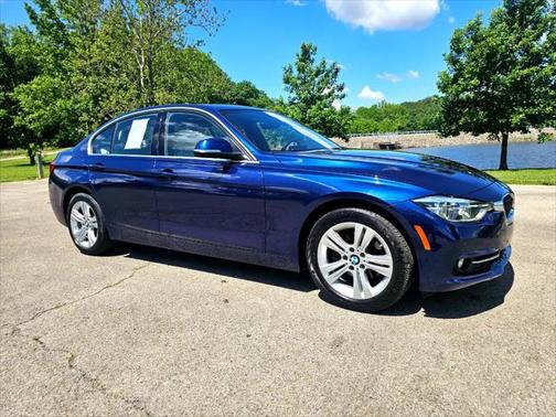 2017 BMW 330 330i xDrive Sedan