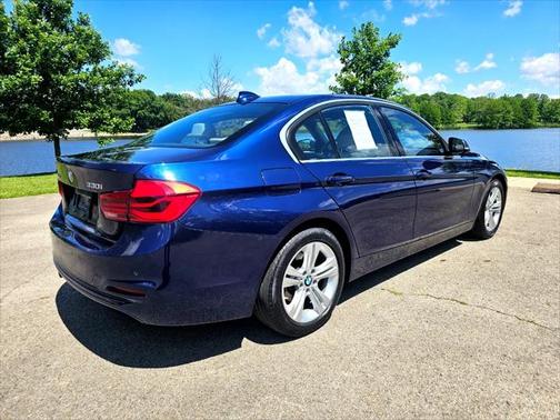 2017 BMW 330 330i xDrive Sedan
