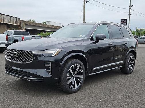 2026 Volvo XC90 CORE
