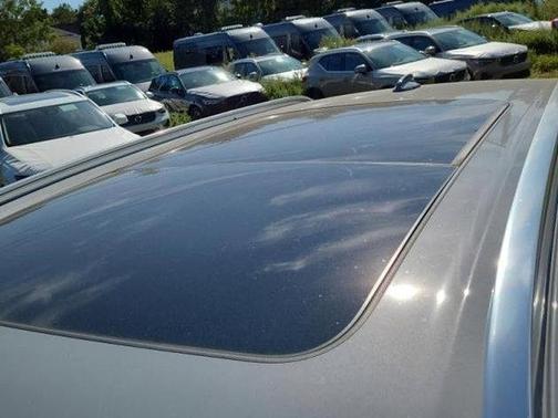 2024 Volvo XC90 B6 Ultimate Bright Theme 6-Seater