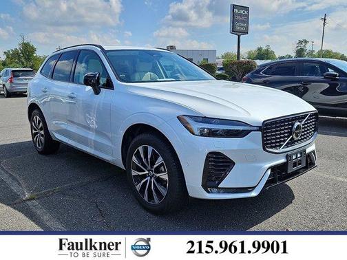 2024 Volvo XC60 B5 Plus Dark Theme