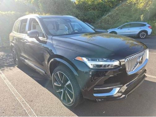 2023 Volvo XC90 B6 AWD Plus 7-Seater
