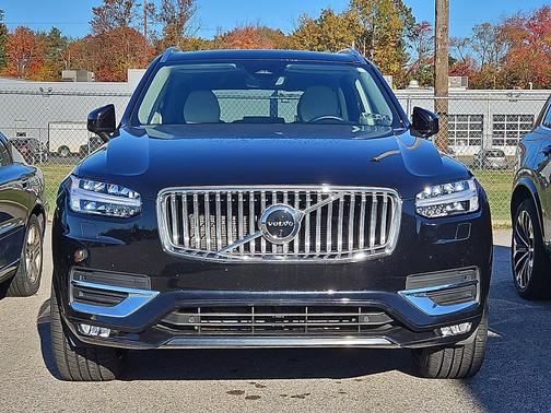 2023 Volvo XC90 B6 AWD Plus 7-Seater