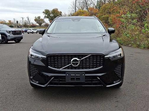 2023 Volvo XC60 Plus