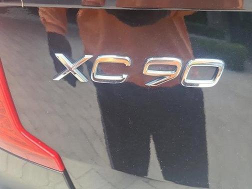 2024 Volvo XC90 B5 Plus Bright Theme