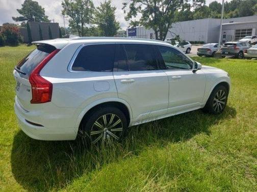 2023 Volvo XC90 B5 Core