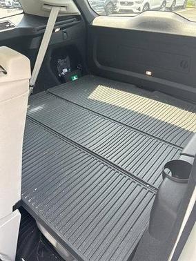 2024 Volvo XC90 B5 Core Bright Theme