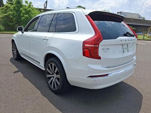 2024 Volvo XC90 B5 Core Bright Theme
