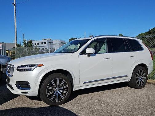 2023 Volvo XC90 B6 Plus 7-Seater