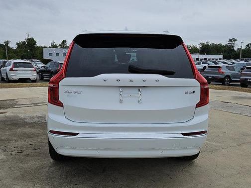 2023 Volvo XC90 B6 Plus 7-Seater