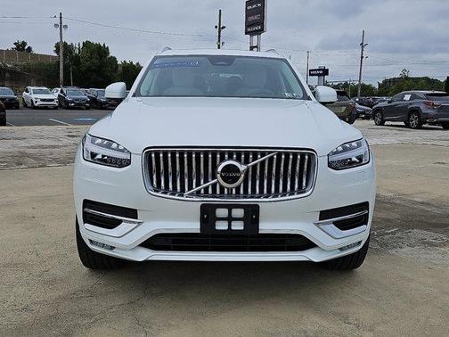 2023 Volvo XC90 B6 Plus 7-Seater