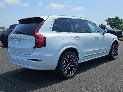 2026 Volvo XC90 ULTRA
