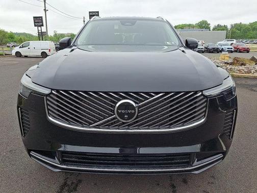2025 Volvo XC90 Plug-In Hybrid T8 Plus 7-Seater