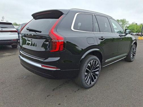 2025 Volvo XC90 Plug-In Hybrid T8 Plus 7-Seater