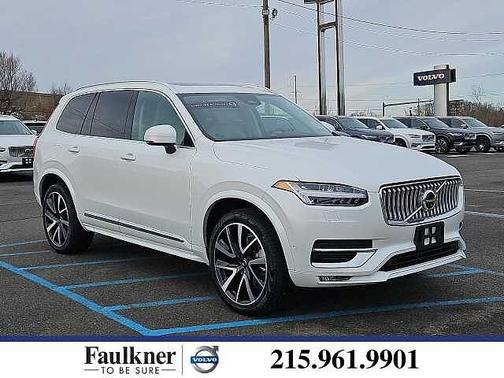 2023 Volvo XC90 Plus