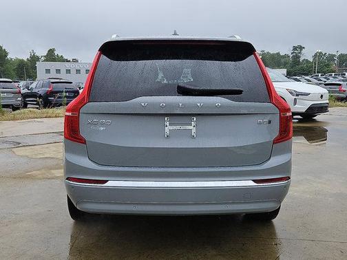 2024 Volvo XC90 B5 Core Bright Theme