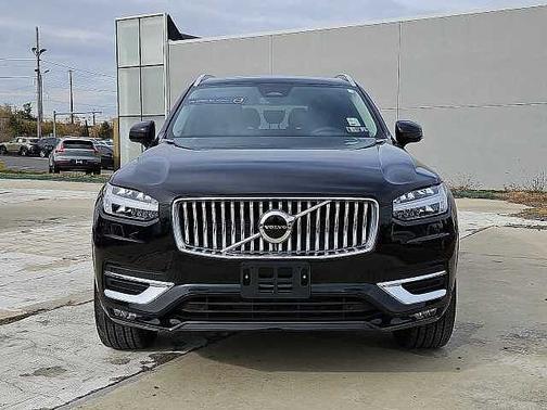 2024 Volvo XC90 Core