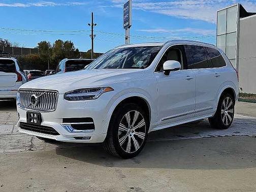 2024 Volvo XC90 B6 Ultimate Bright 6-Seater