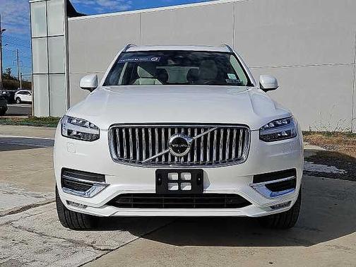 2024 Volvo XC90 B6 Ultimate Bright 6-Seater