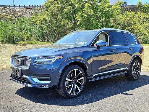 Denim Blue 2023 Volvo XC90 Plus