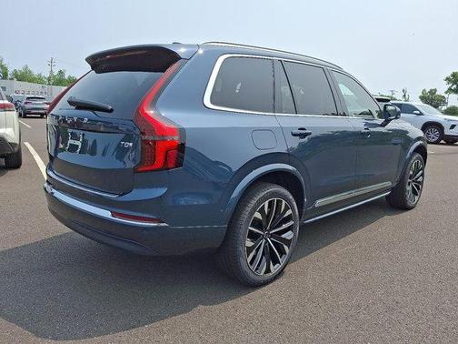 2025 Volvo XC90 Plug-In Hybrid T8 Ultra 7-Seater